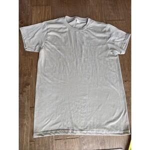 Military T Shirt Mens M Coyote Tan Polyester Performance Heart and Core USA EUC